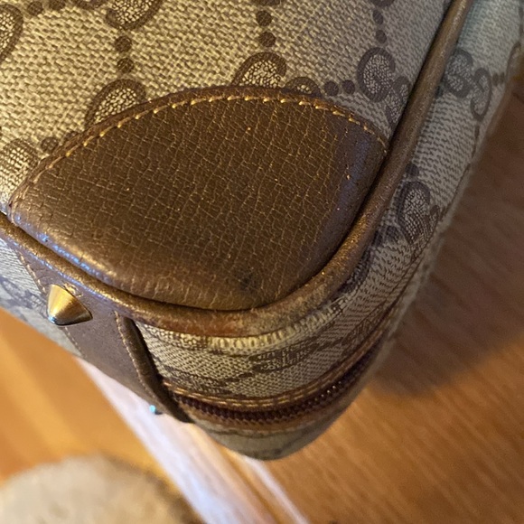 Authenticated vintage Princy Cloth Gucci Handbag - Picture 10 of 15